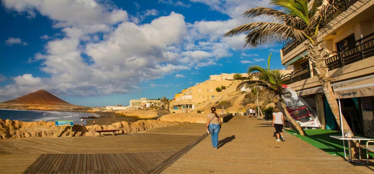 Casa Grande Surf Hostel El Medano  Exterior photo